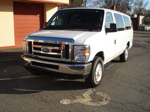 2014 Ford E-Series E-350 SD XLT | Charlotte, North Carolina | ADVENTURE VANS