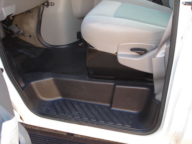 2014 Ford E-Series E-350 SD XLT - 15 PASSENGER | Charlotte, North Carolina | ADVENTURE VANS 2014 Ford E-Series E-350 SD XLT - 15 PASSENGER | Charlotte, North Carolina | ADVENTURE VANS