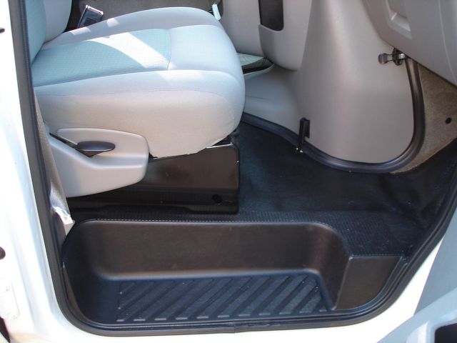 2014 Ford E-Series E-350 SD XLT - 15 PASSENGER | Charlotte, North Carolina | ADVENTURE VANS 2014 Ford E-Series E-350 SD XLT - 15 PASSENGER | Charlotte, North Carolina | ADVENTURE VANS