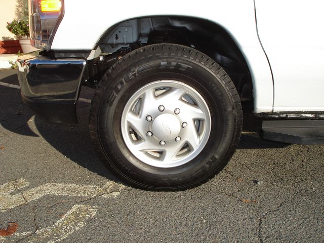 2014 Ford E-Series E-350 SD XLT - 15 PASSENGER | Charlotte, North Carolina | ADVENTURE VANS 2014 Ford E-Series E-350 SD XLT - 15 PASSENGER | Charlotte, North Carolina | ADVENTURE VANS