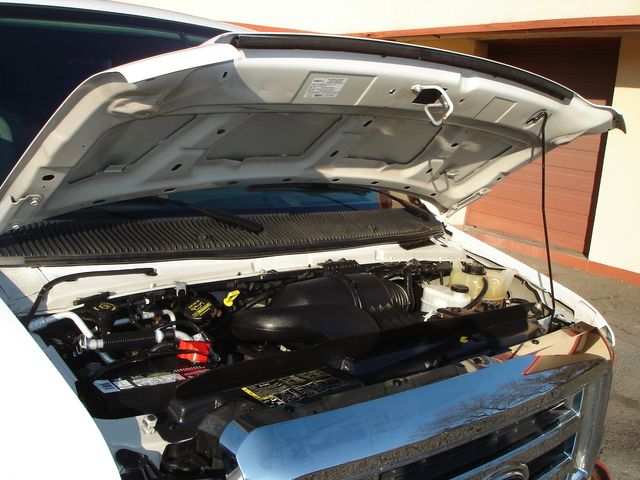 2014 Ford E-Series E-350 SD XLT - 15 PASSENGER | Charlotte, North Carolina | ADVENTURE VANS 2014 Ford E-Series E-350 SD XLT - 15 PASSENGER | Charlotte, North Carolina | ADVENTURE VANS