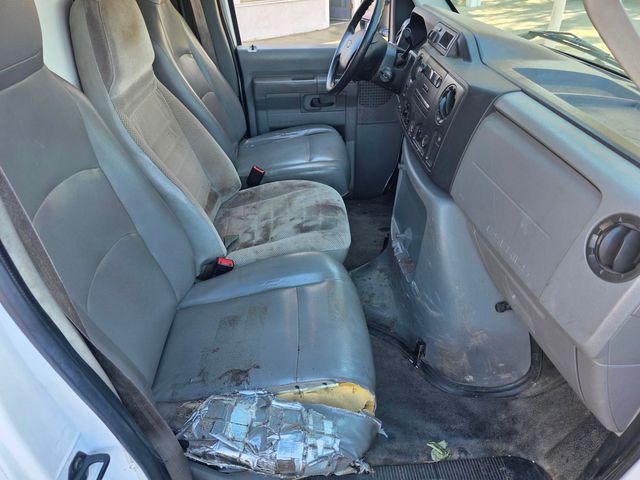 2014 Ford E-Series E-350 SD