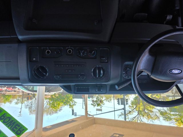 2014 Ford E-Series E-350 SD