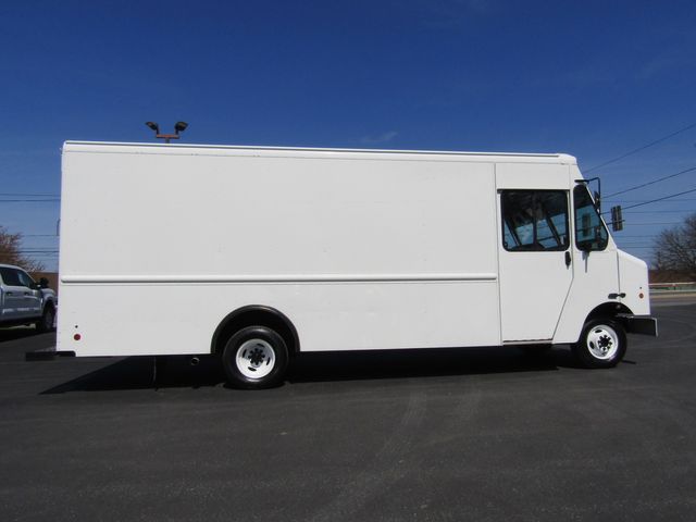 2014 Ford E350 Morgan Olson 16' P900 Stepvan 2014 Ford E350 Morgan Olson 16' P900 Stepvan