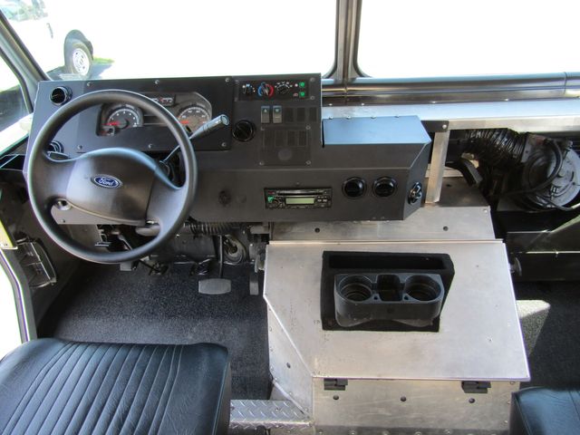 2014 Ford E350 Morgan Olson 16' P900 Stepvan