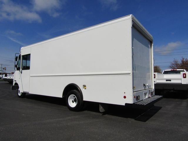 2014 Ford E350 Morgan Olson 16' P900 Stepvan