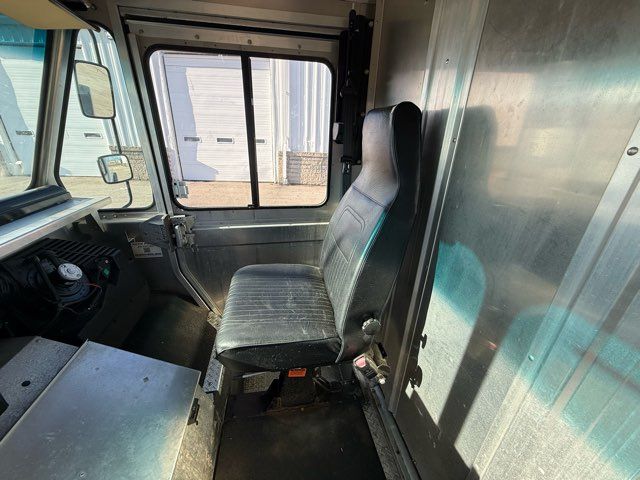 2014 FORD E450  STEP VAN 
