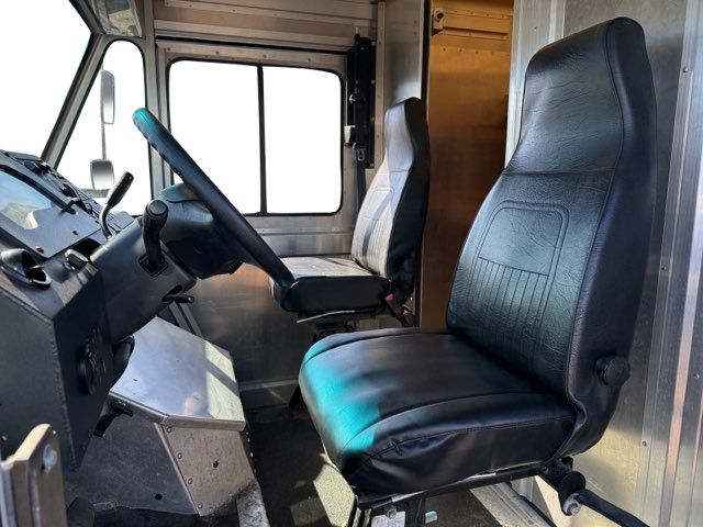 2014 FORD E450  STEP VAN 