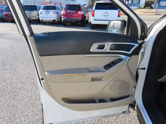 2014 Ford Explorer XLT (Call for Availability)