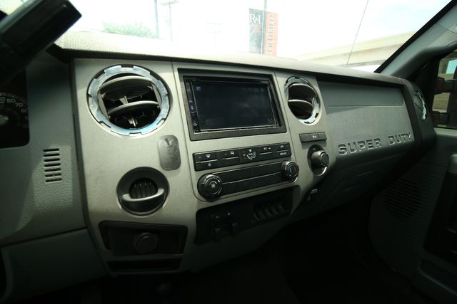 2014 Ford F-250 Super Duty XLT | San Antonio, TX | R&L Certified Auto Group 2014 Ford F-250 Super Duty XLT | San Antonio, TX | R&L Certified Auto Group