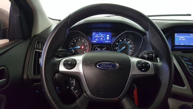 2014 Ford Focus SE | Carrollton, TX | Legend Motorcars of Carrollton