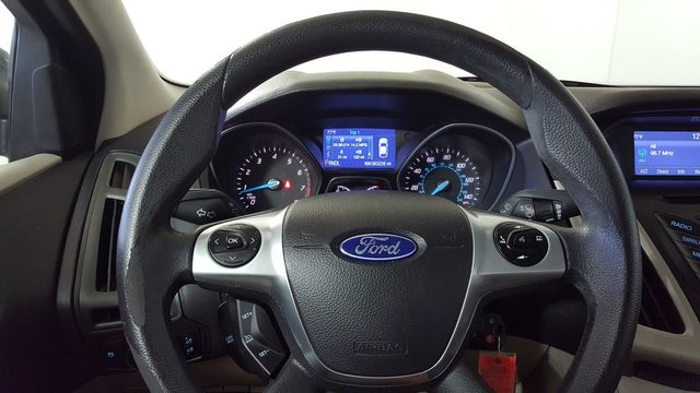 2014 Ford Focus SE | Carrollton, TX | Legend Motorcars of Carrollton