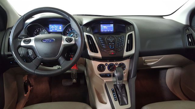2014 Ford Focus SE | Carrollton, TX | Legend Motorcars of Carrollton 2014 Ford Focus SE | Carrollton, TX | Legend Motorcars of Carrollton