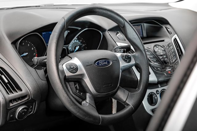 2014 Ford Focus SE OneOwner 28ServiceRecords | Dallas, TX | Stevens Motor Company LLC 2014 Ford Focus SE OneOwner 28ServiceRecords | Dallas, TX | Stevens Motor Company LLC