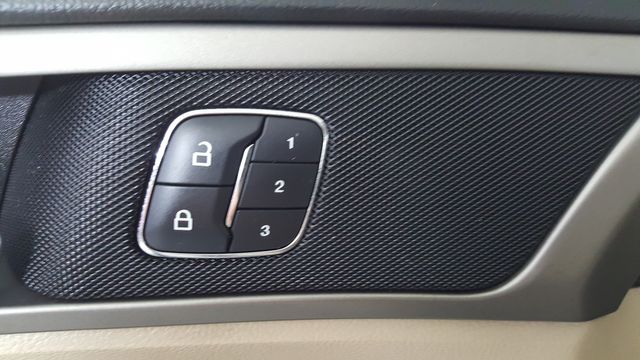 2014 Ford Fusion SE | Carrollton, TX | Legend Motorcars of Carrollton