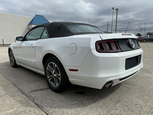 2014 Ford Mustang V6