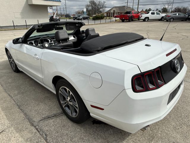 2014 Ford Mustang V6