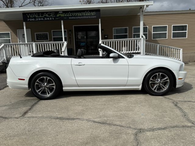 2014 Ford Mustang V6