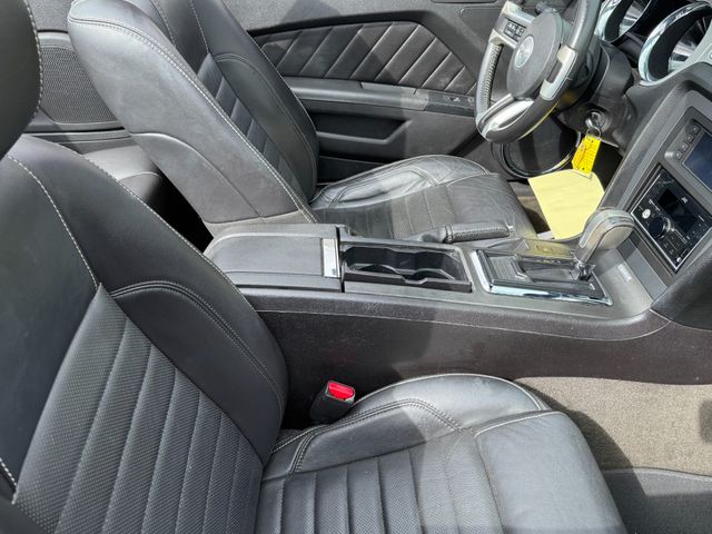 2014 Ford Mustang V6