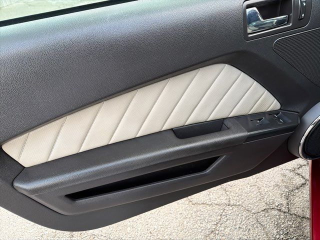 2014 Ford Mustang V6 Premium