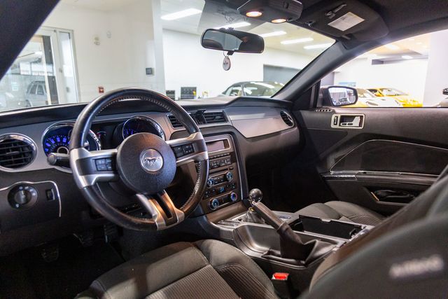 2014 Ford Mustang Manual Fastback