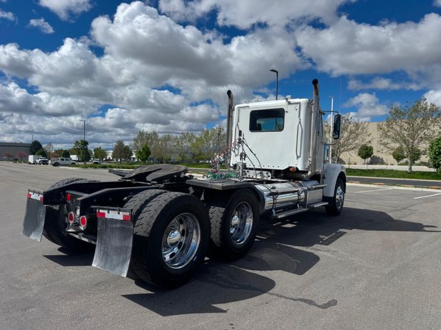2014 Freightliner Coronado 
