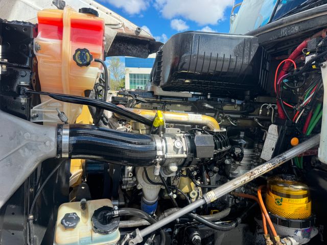 2014 Freightliner Coronado 