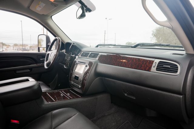 2014 GMC Sierra 3500HD Denali CREW CAB 4X4 DRW W/ UPGRADES / LOADED | Austin, TX | Rocky Mountain Truck Stop Austin