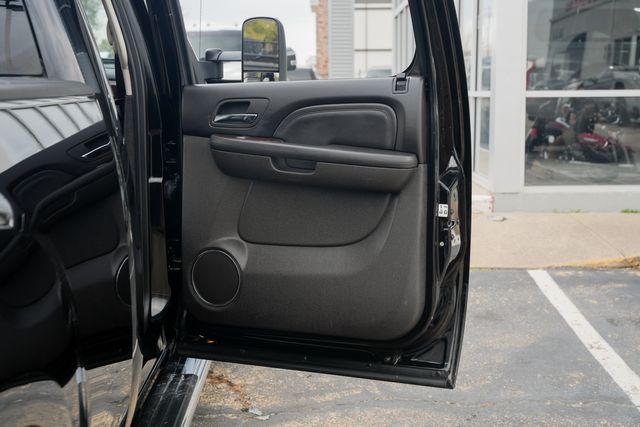 2014 GMC Sierra 3500HD Denali CREW CAB 4X4 DRW W/ UPGRADES / LOADED | Austin, TX | Rocky Mountain Truck Stop Austin