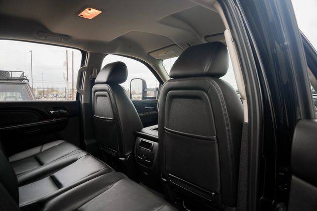 2014 GMC Sierra 3500HD Denali CREW CAB 4X4 DRW W/ UPGRADES / LOADED | Austin, TX | Rocky Mountain Truck Stop Austin