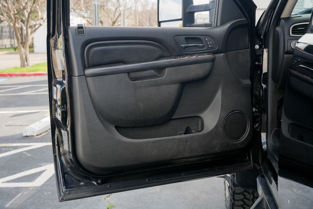 2014 GMC Sierra 3500HD Denali CREW CAB 4X4 DRW W/ UPGRADES / LOADED | Austin, TX | Rocky Mountain Truck Stop Austin