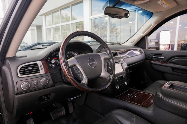 2014 GMC Sierra 3500HD Denali CREW CAB 4X4 DRW W/ UPGRADES / LOADED | Austin, TX | Rocky Mountain Truck Stop Austin