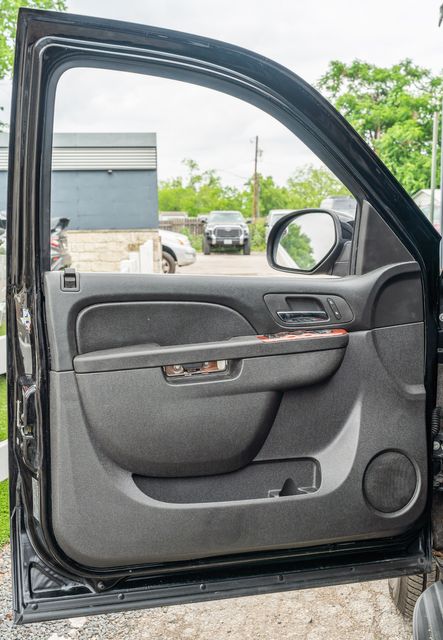 2014 GMC Yukon SLT 4X4 / V8 / LEATHER / LOW MILES | Austin, TX | Rocky Mountain Truck Stop Austin 2014 GMC Yukon SLT 4X4 / V8 / LEATHER / LOW MILES | Austin, TX | Rocky Mountain Truck Stop Austin