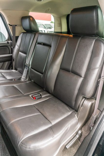 2014 GMC Yukon SLT 4X4 / V8 / LEATHER / LOW MILES | Austin, TX | Rocky Mountain Truck Stop Austin