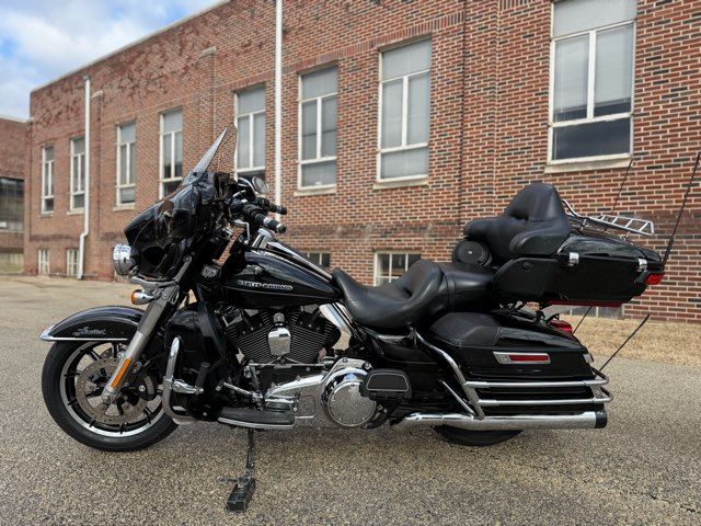 2014 Harley-Davidson Street Glide Special