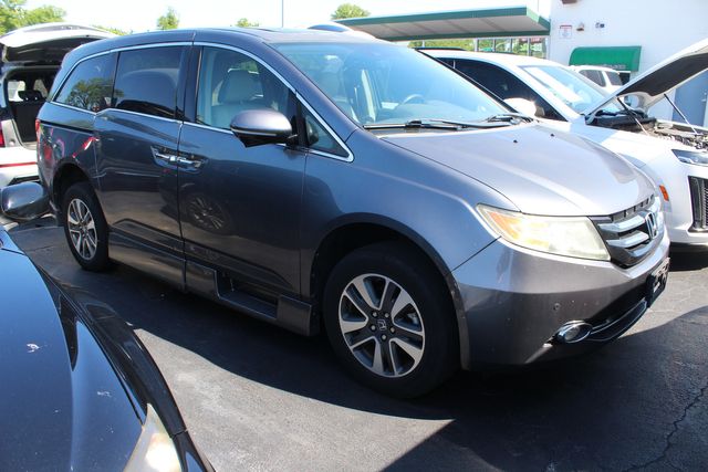 2014 Honda Odyssey Touring Elite Rollx Mobility Van | Granite City, Illinois | MasterCars Company Inc. 2014 Honda Odyssey Touring Elite Rollx Mobility Van | Granite City, Illinois | MasterCars Company Inc.