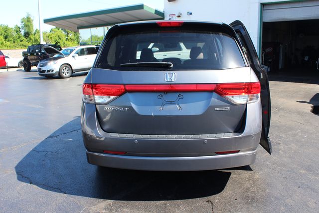 2014 Honda Odyssey Touring Elite Rollx Mobility Van | Granite City, Illinois | MasterCars Company Inc.