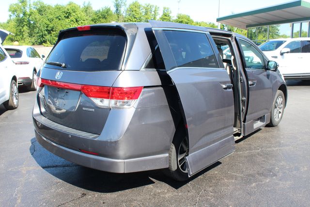 2014 Honda Odyssey Touring Elite Rollx Mobility Van | Granite City, Illinois | MasterCars Company Inc. 2014 Honda Odyssey Touring Elite Rollx Mobility Van | Granite City, Illinois | MasterCars Company Inc.