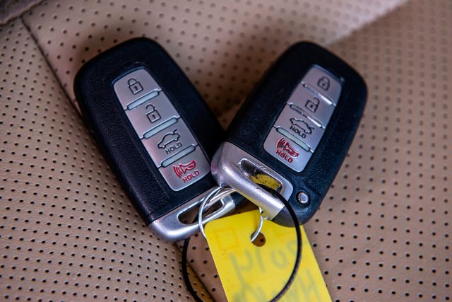 2014 Hyundai Azera Limited | Van Nuys, CA | Stellar Auto INC. 2014 Hyundai Azera Limited | Van Nuys, CA | Stellar Auto INC.