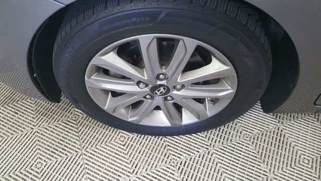 2014 Hyundai ELANTRA SE | Carrollton, TX | Legend Motorcars of Carrollton