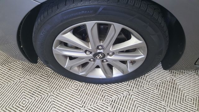 2014 Hyundai ELANTRA GLS A/T | Garland, TX | Legend Motorcars Feed Account