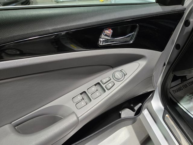 2014 Hyundai SONATA Limited | Lake Forest IL | Executive Motor Carz 2014 Hyundai SONATA Limited | Lake Forest IL | Executive Motor Carz