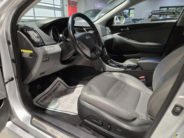 2014 Hyundai SONATA Limited | Lake Forest IL | Executive Motor Carz 2014 Hyundai SONATA Limited | Lake Forest IL | Executive Motor Carz