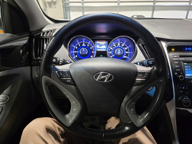 2014 Hyundai SONATA Limited | Lake Forest IL | Executive Motor Carz 2014 Hyundai SONATA Limited | Lake Forest IL | Executive Motor Carz