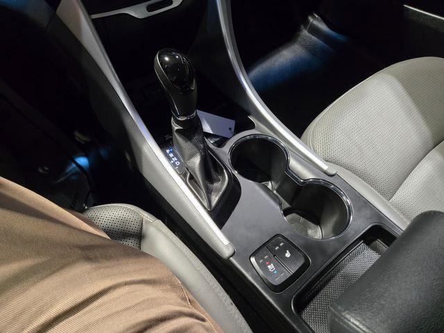 2014 Hyundai SONATA Limited | Lake Forest IL | Executive Motor Carz 2014 Hyundai SONATA Limited | Lake Forest IL | Executive Motor Carz