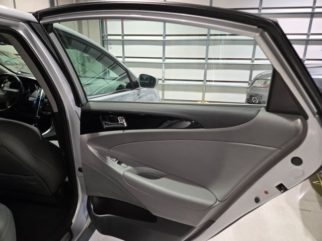 2014 Hyundai SONATA Limited | Lake Forest IL | Executive Motor Carz 2014 Hyundai SONATA Limited | Lake Forest IL | Executive Motor Carz