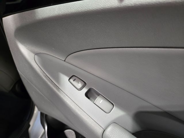 2014 Hyundai SONATA Limited | Lake Forest IL | Executive Motor Carz 2014 Hyundai SONATA Limited | Lake Forest IL | Executive Motor Carz