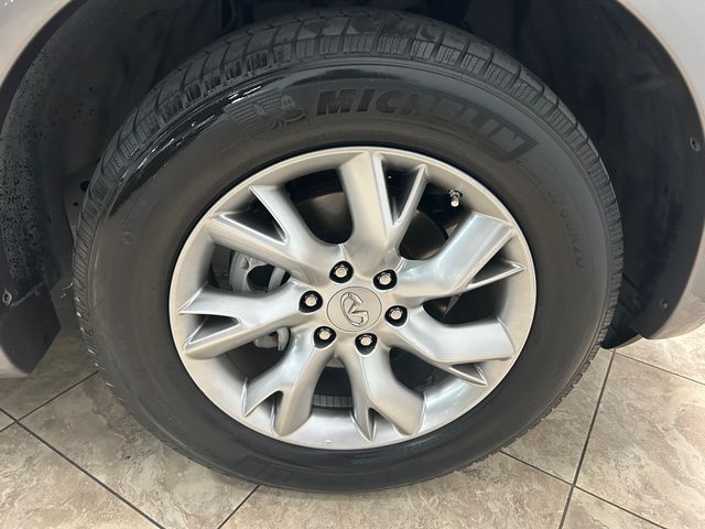 2014 INFINITI QX80 Base