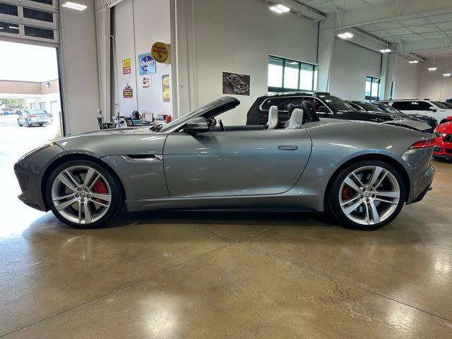 2014 Jaguar F-TYPE V8 S