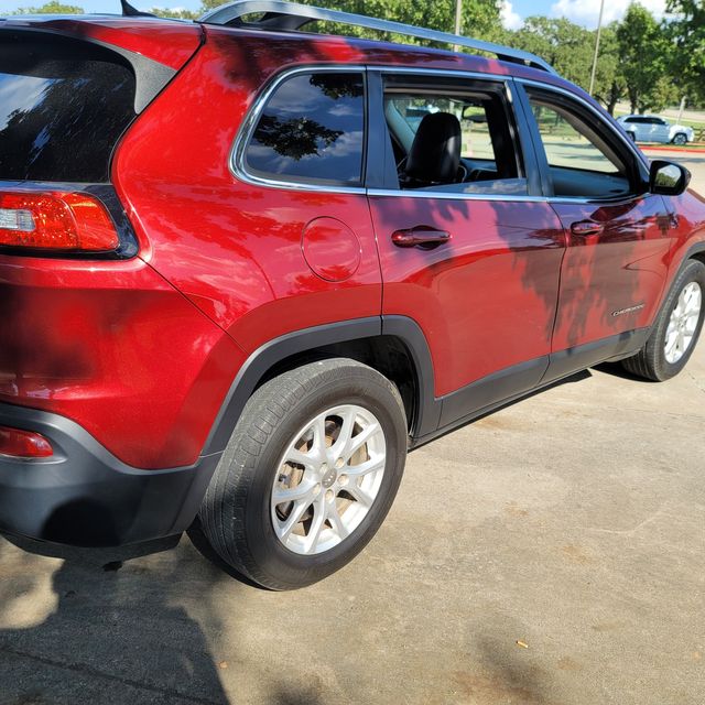 2014 Jeep Cherokee Latitude | Arlington, TX | Tray Rogers dba Southwest Collision Center 2014 Jeep Cherokee Latitude | Arlington, TX | Tray Rogers dba Southwest Collision Center